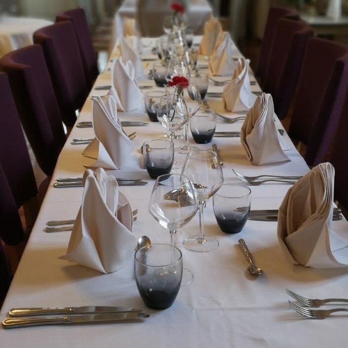 Le Cheval Blanc Hotel Jargeau ภายนอก รูปภาพ